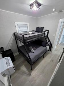 Casa moderna, a newly renovated Modern apartment