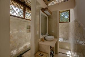 Uva Blue Villas - Zen Villa 1 - 3 Bedroom Villa, Private Garden & Yoga Deck