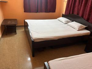 Home Stay Next to Sankara Nethralaya & Apollo Hospitals