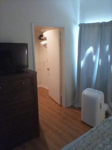 Amazing 1877 sf 2 Bd 2 Ba and 2 car private attached garage