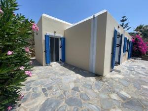 Vila Cleopatra Andros Greece