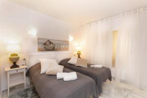 Calahonda Elegance With Pool And Sea View - Happy Rentals