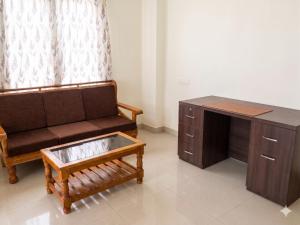Entire Apartment -Pradhan Nagar Middle of the city