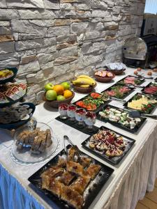 Guest House Panorama Aqualux with Free Parking