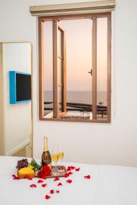 HUB MULTI HOTEL - Sea & Firework View