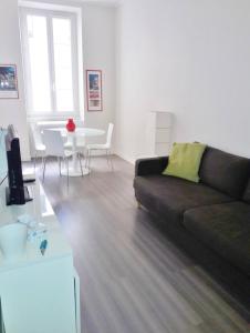 Charming air-conditioned apartment-Prime location in old Nice