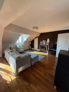 Le Drapeau Dijon-107m²-Spacieux-Tram-6 couchages