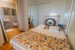 Villa Artemis, sea front img17