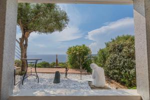 Villa Artemis, sea front img26