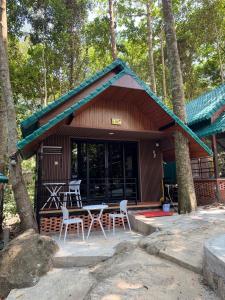 Koh Rong Best Friend Bungalows