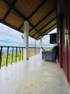 Shambala Retreat Ella Private Villa with Ravana Falls View