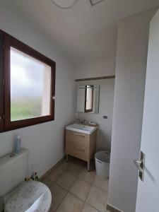 Maison climatisée avec piscine privée et jardin