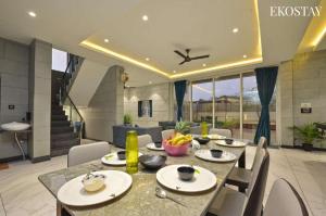 EKOSTAY - Concrete Cove Villa