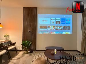NEW Molek Regency by TheWKNDspace - CozyNordicStudio with 120inch Cinema & Bathtub & 2 Queen Beds