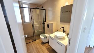 Premium Comfort Living, Elegant 2BR Apartment