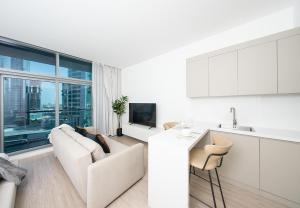Stunning Studio Apartment in JLT near Metro