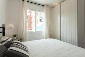 Bonito apartamento para 4 en Poble Sec