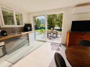 Eccica - Bottom of villa, quiet garden, and pool