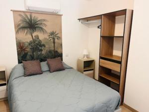 Eccica - Bottom of villa, quiet garden, and pool