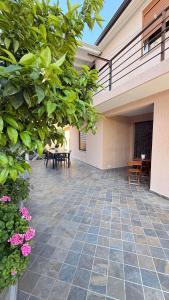 Garden Villa Vlore A&X