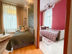 Pułaskiego Spacious Apartment by BookingHost