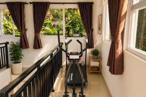 Cozy Hillside Home in Lembang Facility Billiards, Ping-Pong, BBQ
