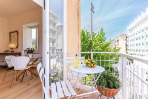 Central Sorrento 3 BR 1,5 BT flat balcony A C Wi-Fi