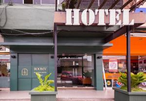 Room V Jalan Jenang by SECOMS