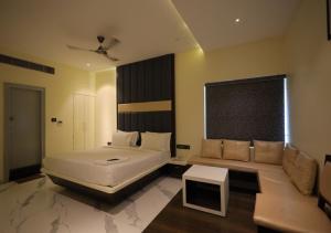 YAR INN CENTRAL