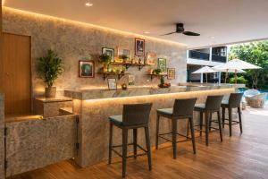 Kata Beach Pool View Condo - 400m from the Beach