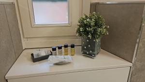 Garibaldi, 81 - Brera Base