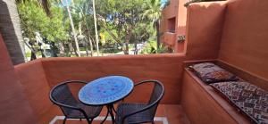 Beachside Penthouse Elviria 2 Bedrooms, pools openyear, gym & parking