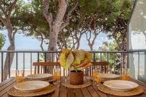 Cambrils Beach - Sea View - First Line - Parking - 2BR