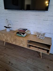 Flat - walking distance to the National Stadium