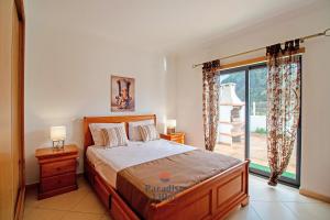 3-Bedroom House with Pool in Albufeira
