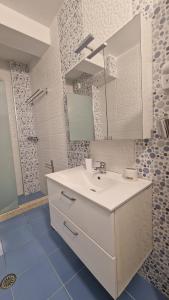 White Residence Saranda