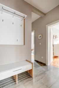 Loras Bohemian 2BD in City Center