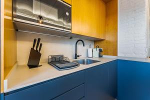 Penthouse with Terrace & Sea Views - City Center - AC