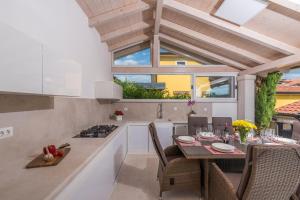 Villa Delijamo - by Istrabook