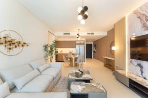 2 Br in Burj Crown by Pk Holidays