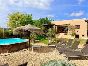 Villa in Ibiza with Pool, garden, 3 bedrooms