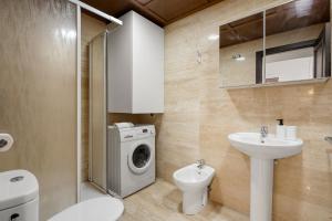 Céntrico Apartamento en Calle Carreteria - Malaga