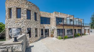 Stonehouse on Main