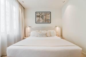 Hotel Ciencias Select