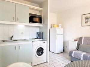 LV070-214 Appartement 2 pièces cabine 5 couchages LE LAVANDOU
