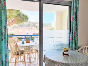 LV070-214 Appartement 2 pièces cabine 5 couchages LE LAVANDOU