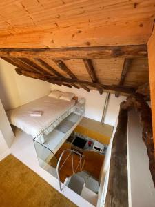 Aliados Historic Downtown Apartments by LuxiStay