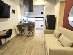 Hermoso Apartaestudio Laureles