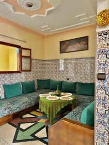 Essaouira host