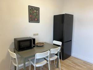 Monteur & Ferienwohnung 4 Schlafzimmer 2 Balkone